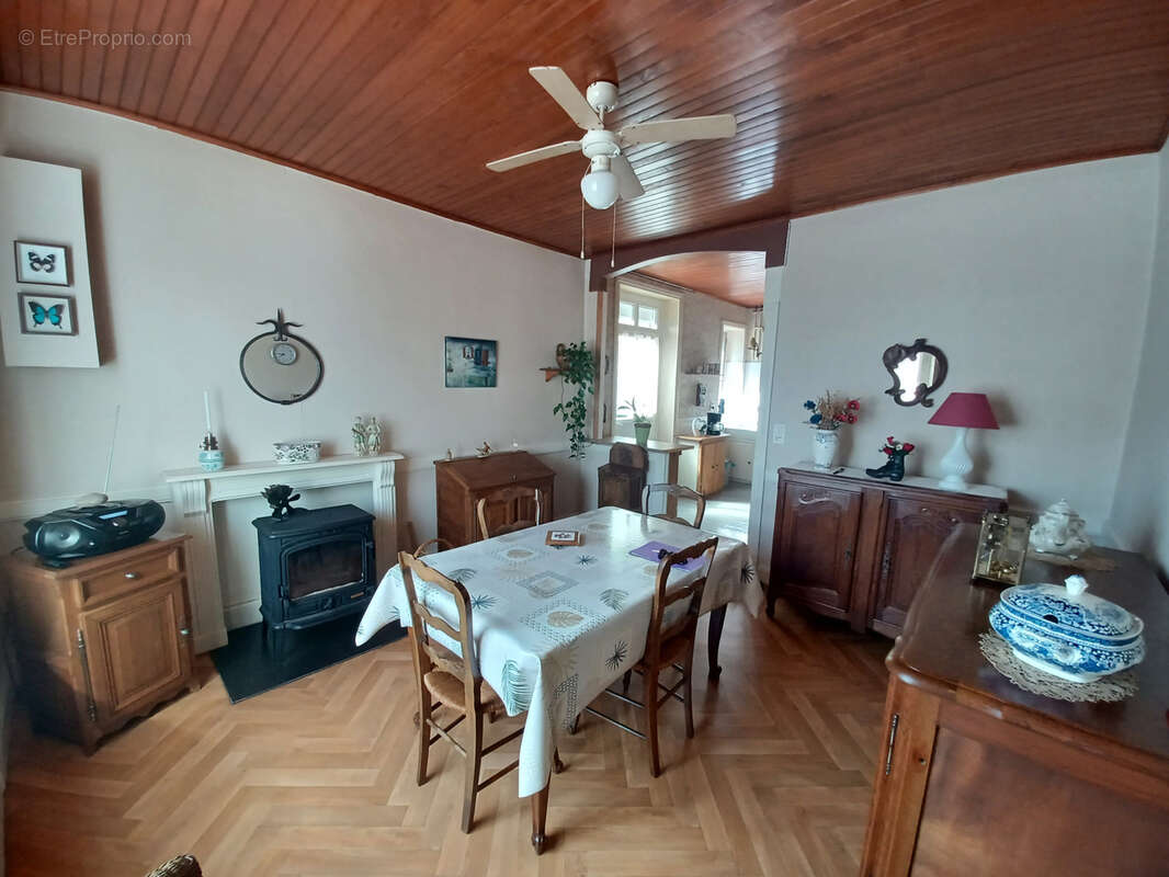 Maison à SAINT-MARTIN-VALMEROUX