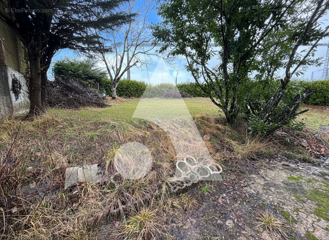 Maison à INJOUX-GENISSIAT