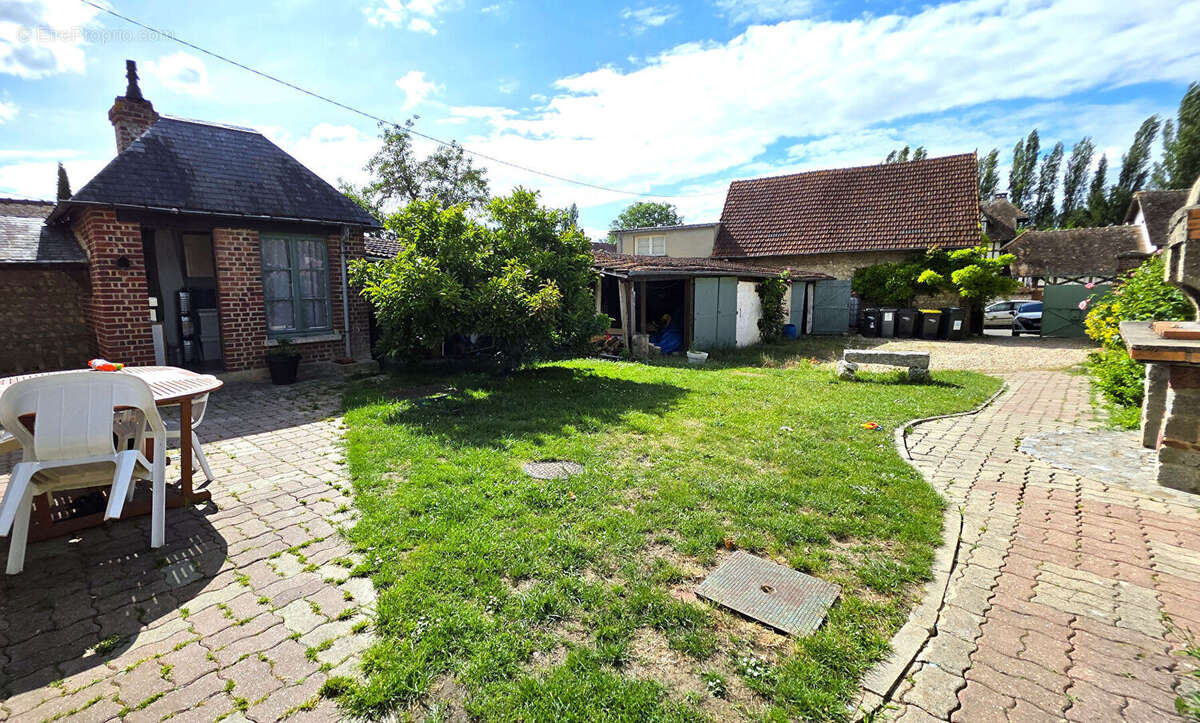 Maison à ANDE