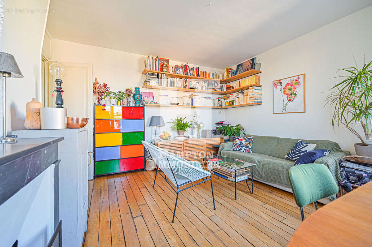 Appartement à PARIS-19E