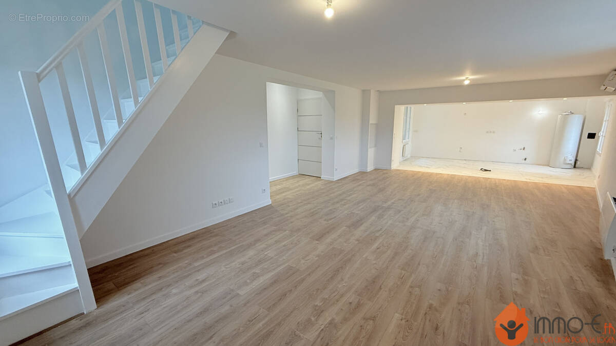 Appartement à BUSSY-SAINT-GEORGES