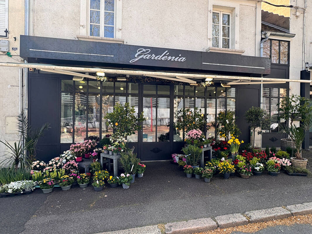 Commerce à LE CREUSOT