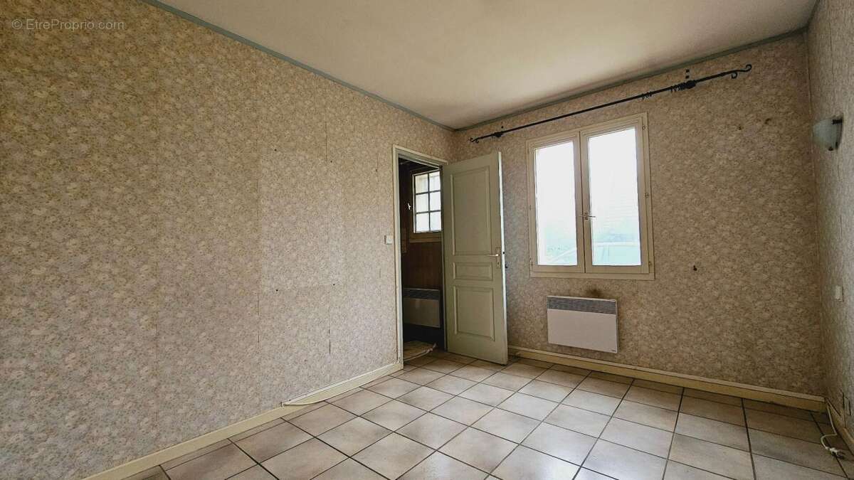 Maison à SAINT-DOULCHARD