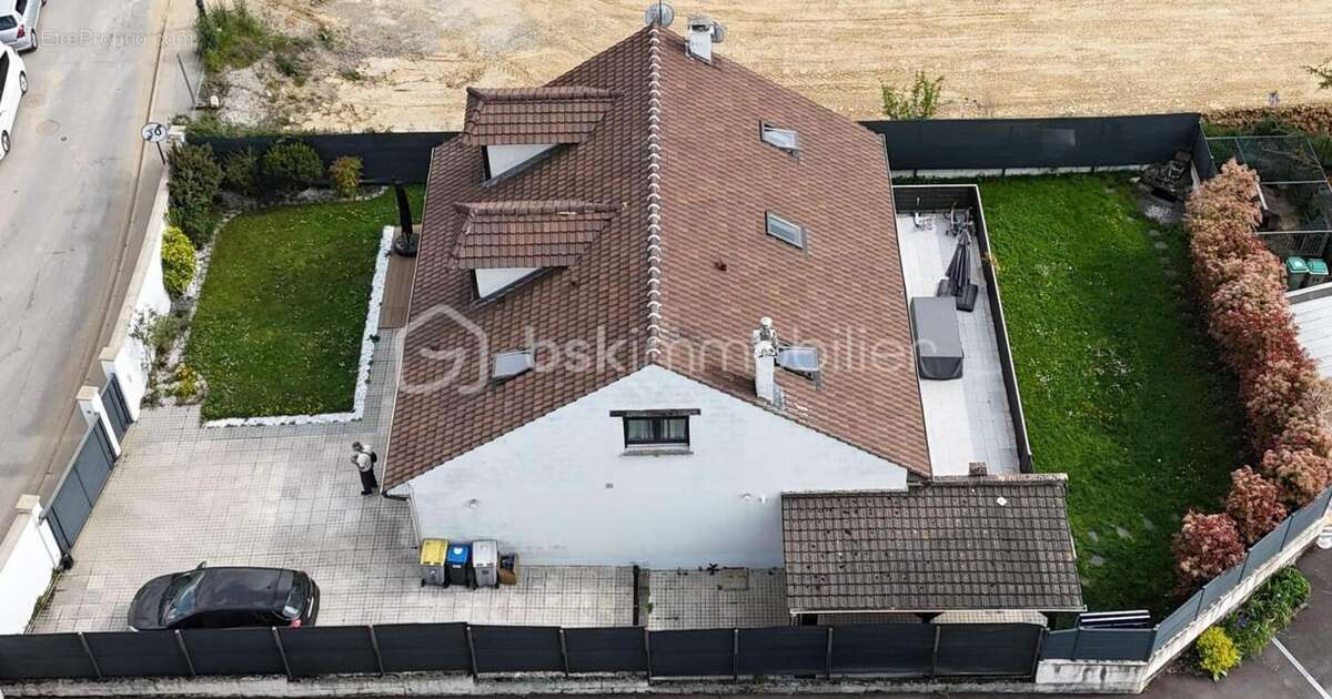 Maison à DAMMARTIN-EN-GOELE
