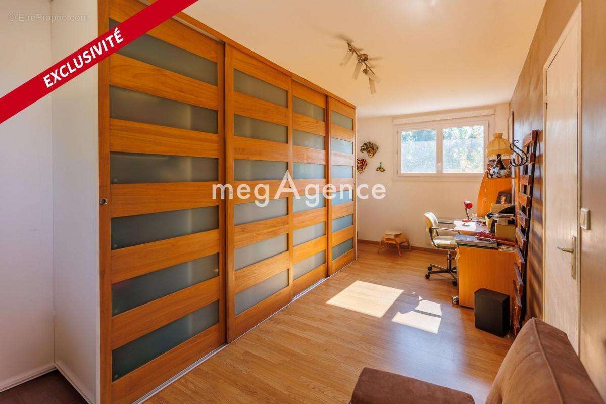 Maison à CUBZAC-LES-PONTS