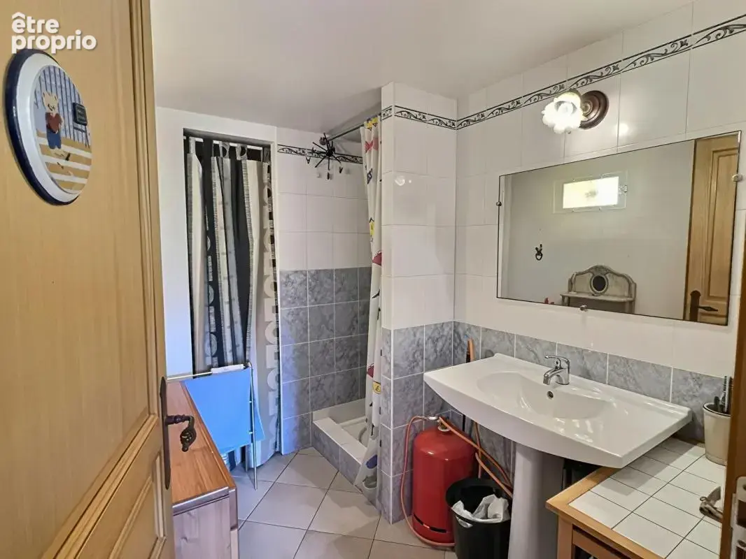 Maison Chambéry quartier Montjay,  développe près de 150 m2 sur 719m2 de terrain - photo 16