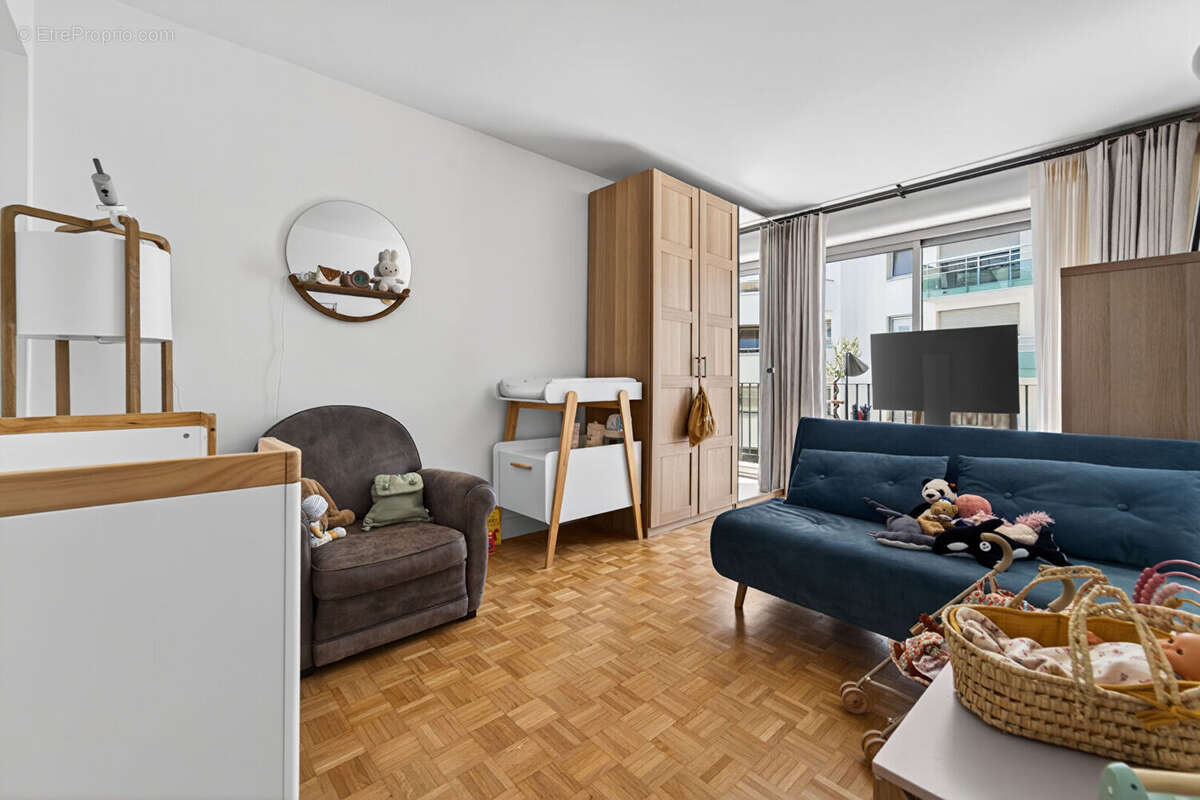 Appartement à PARIS-15E