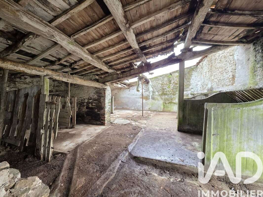 Maison 117 m² à La Regrippiere  - photo 3