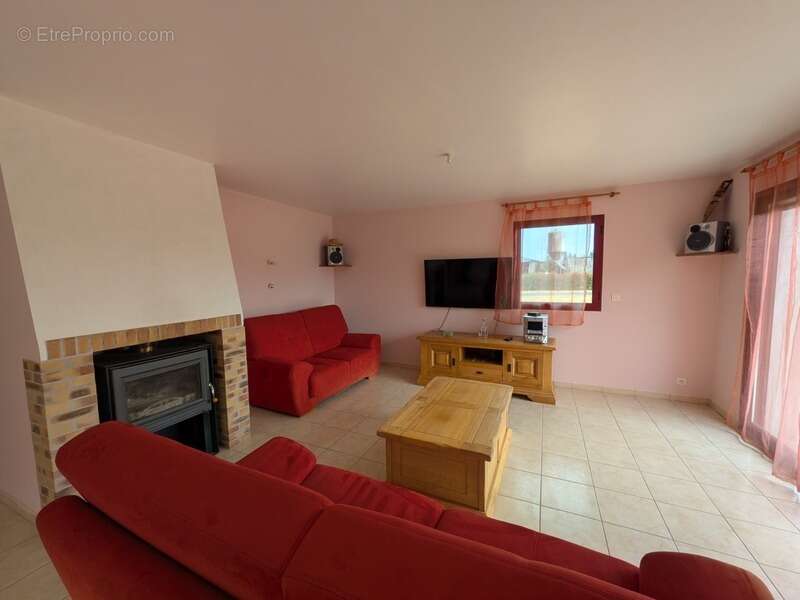 Plouay en campagne belle maison de 6 pièces  150m² environ habitable sur parcelle de 2938m² - photo 9