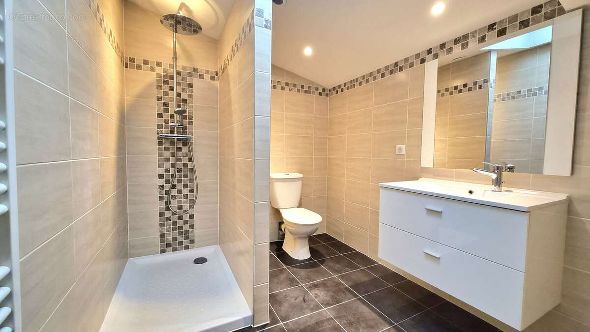 Maison à SAINTE-SOULLE