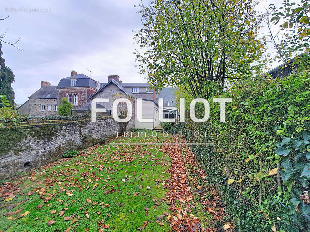 Maison à THURY-HARCOURT