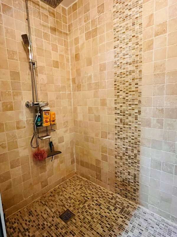 Appartement à MARSEILLE-1E