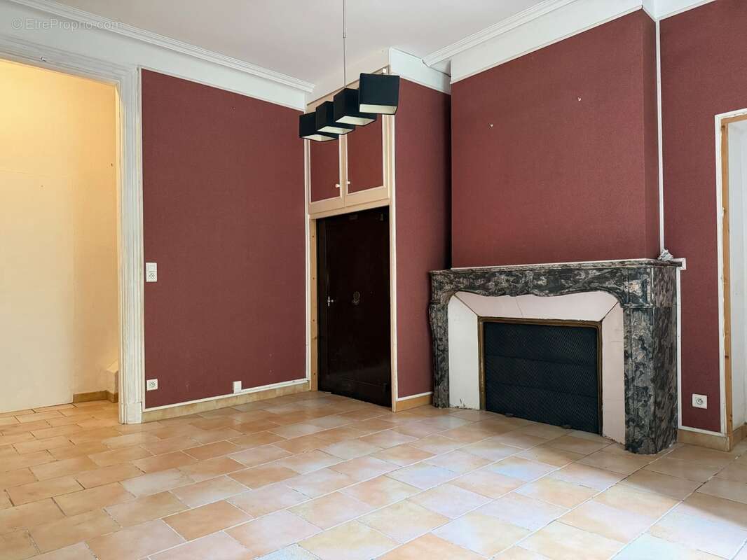 Demeure de caractère au cœur de Lézignan-Corbières avec patio privatif – 217 m² habitables - photo 12