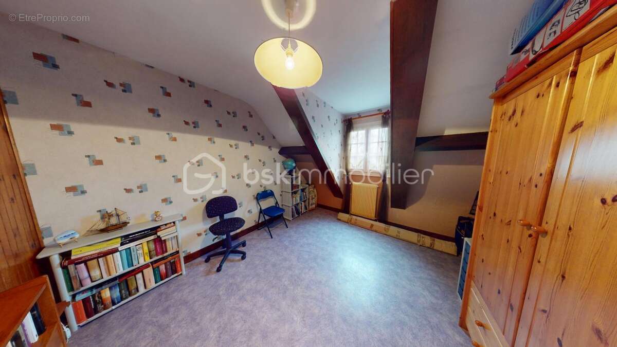 Maison à SAINT-JEAN-DE-BRAYE