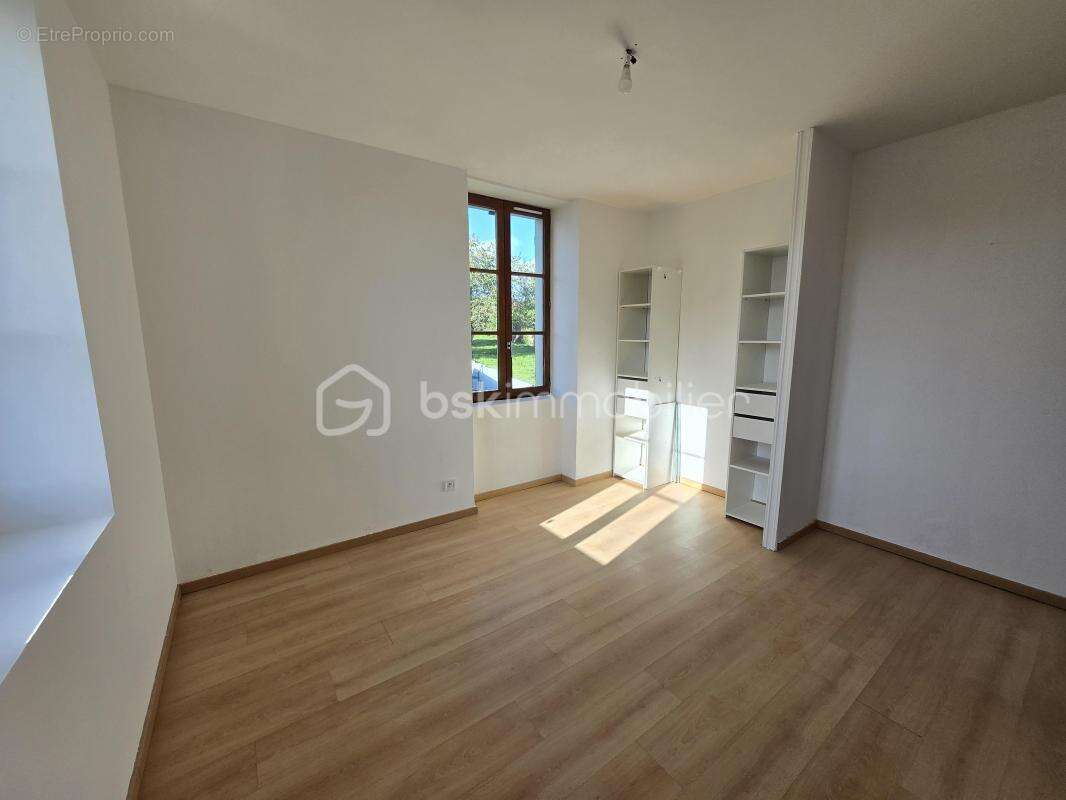 Maison à SAINT-LEGER-DES-VIGNES