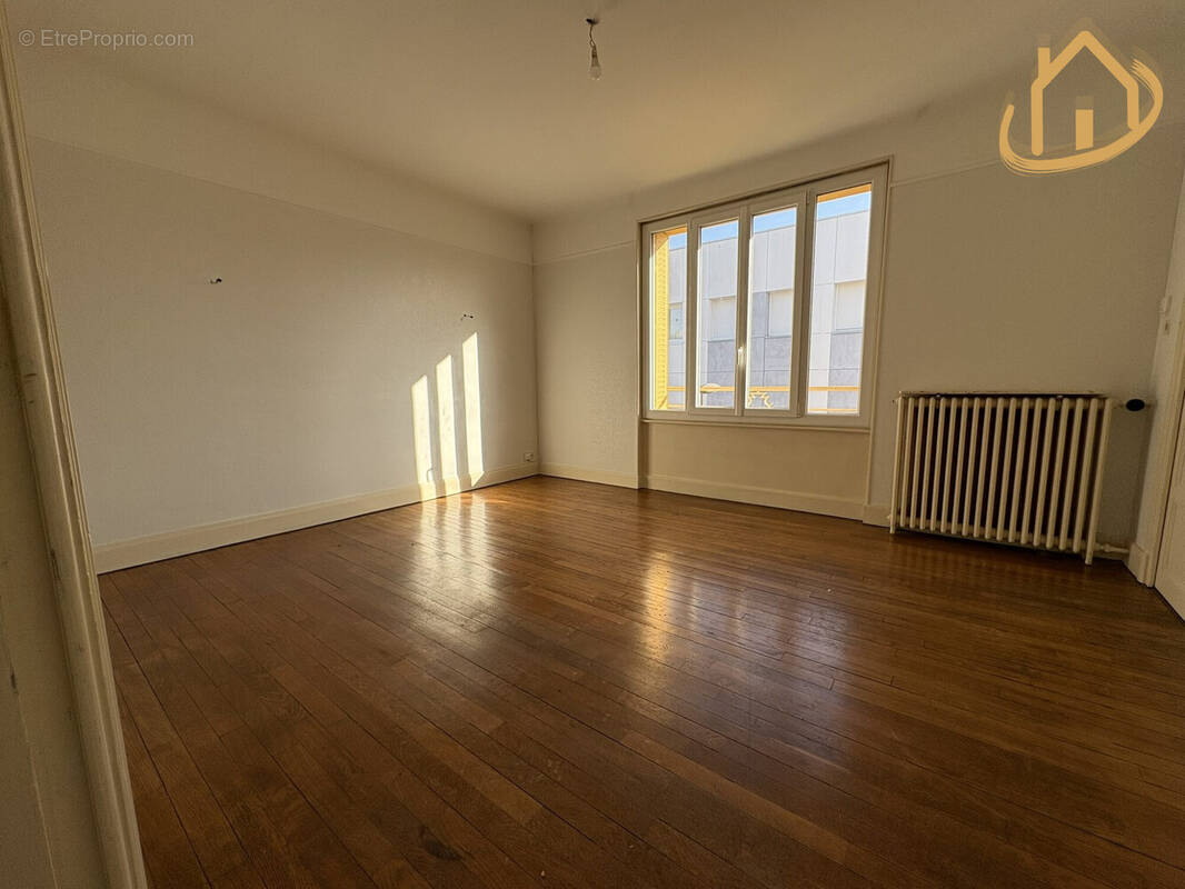 Appartement à VICHY