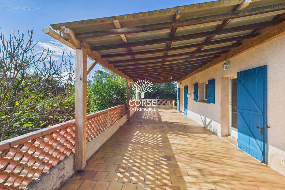 Maison à PORTO-VECCHIO