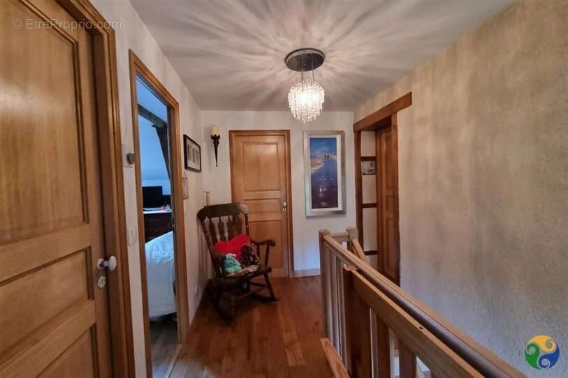 Maison à LUSSAC-LES-EGLISES