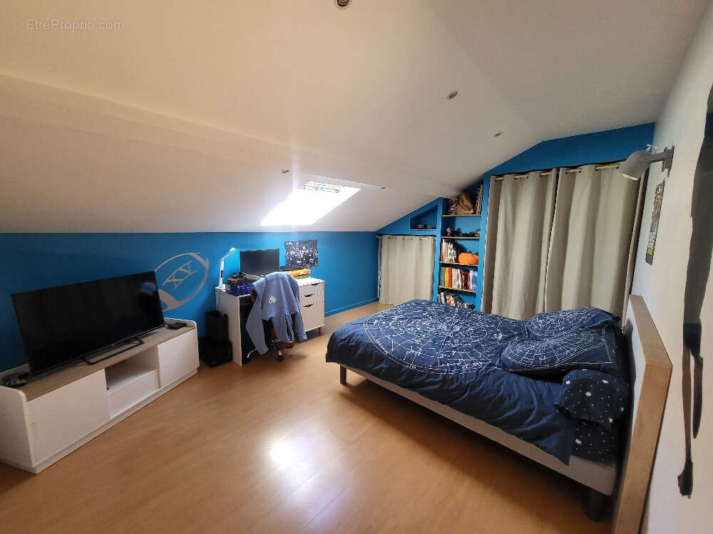 Maison à PONT-DE-VEYLE