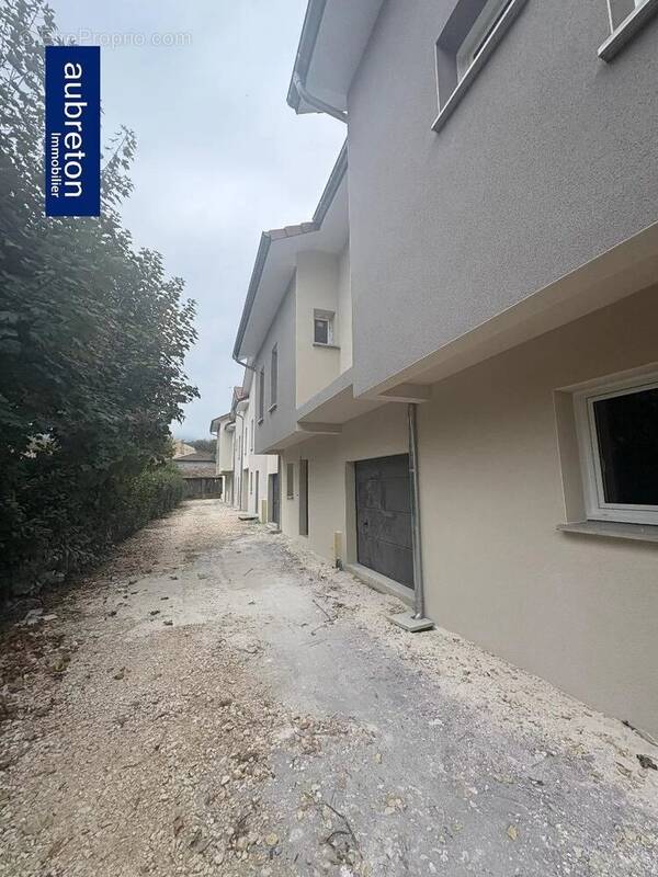 Maison à SAINT-ROMANS