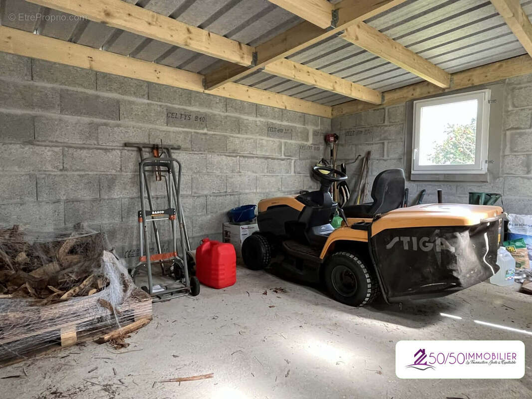 Maison à SAINT-THONAN