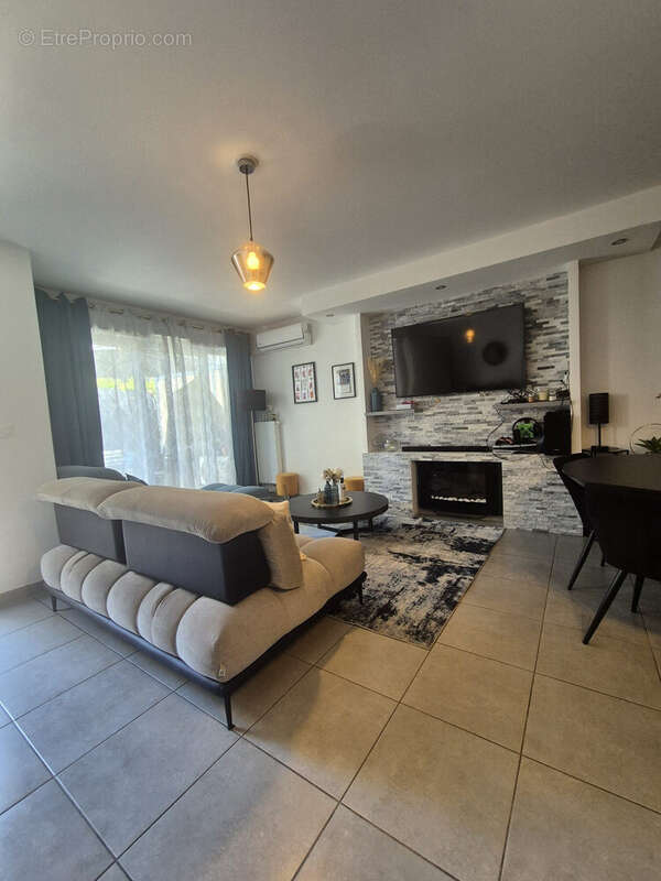 Appartement à MARSEILLE-10E