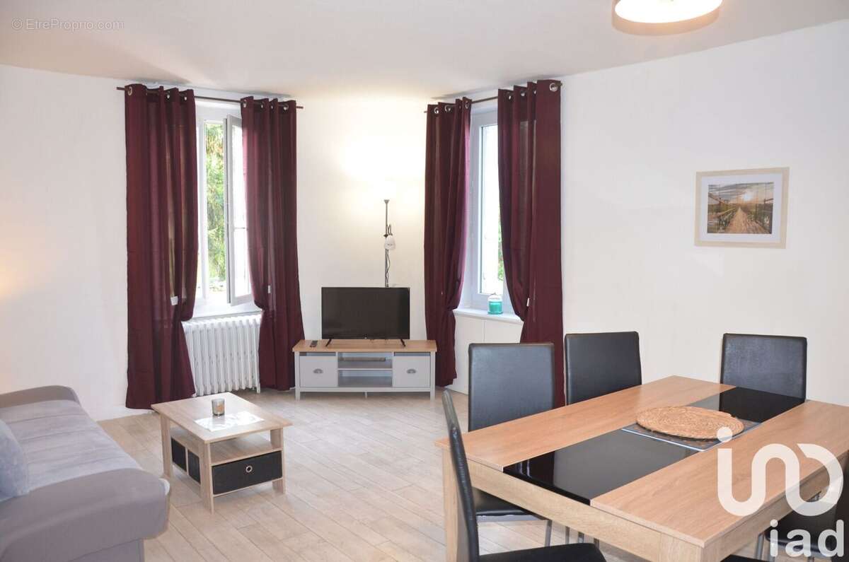 Photo 7 - Appartement à CHAMBON-SUR-VOUEIZE