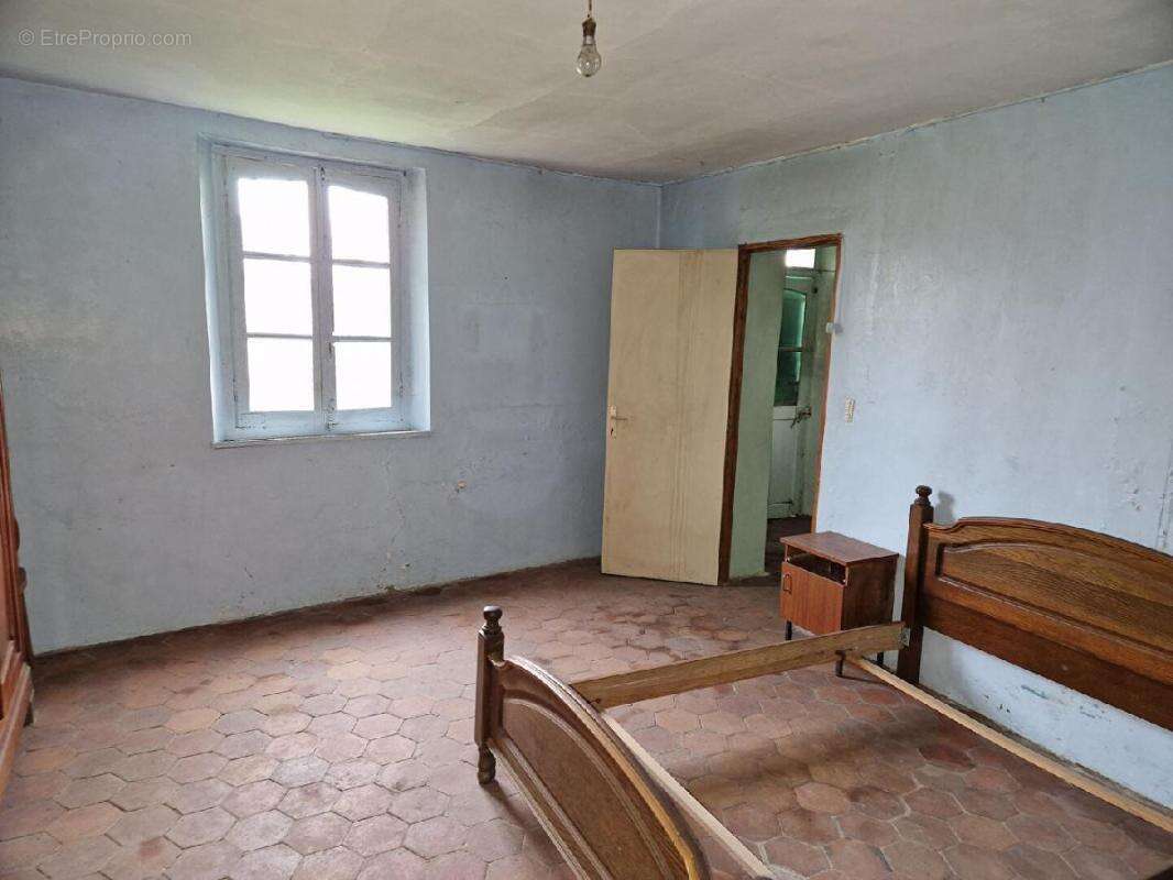 Maison à SAINT-ELIPH