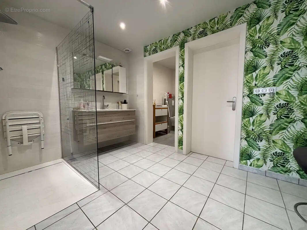 À vendre  Appartement 4 pièces de 122 m² à Montois-la-Montagne - photo 6