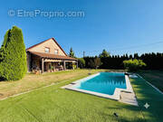 Maison à CHAMPAGNEY