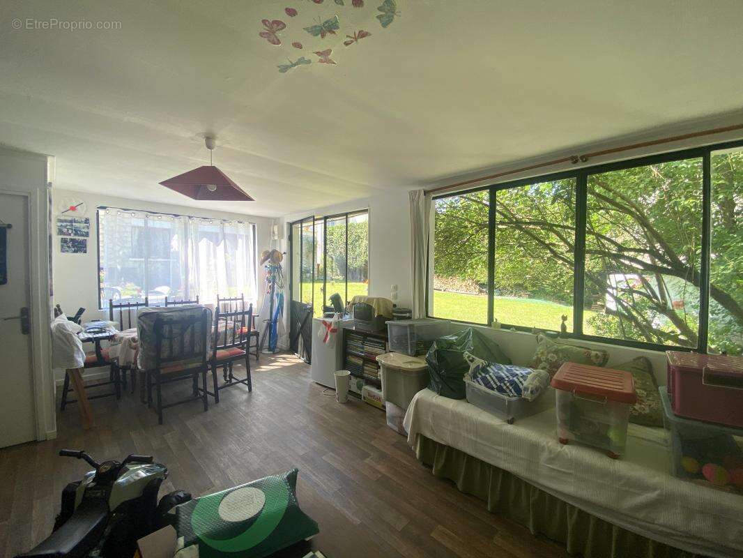 Maison à BONNIERES-SUR-SEINE