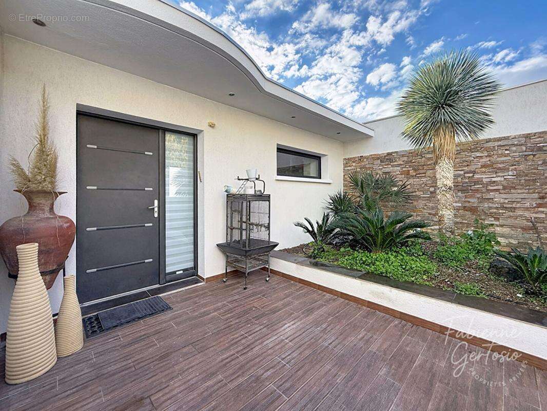 Maison à LA VALETTE-DU-VAR