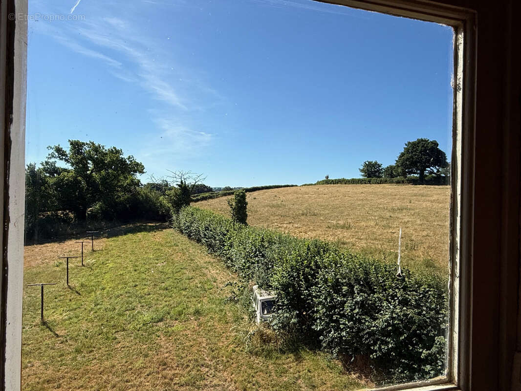 Auv 1226 : Maison typique, grange, puits, calme, vue, 3 849m2 - photo 18