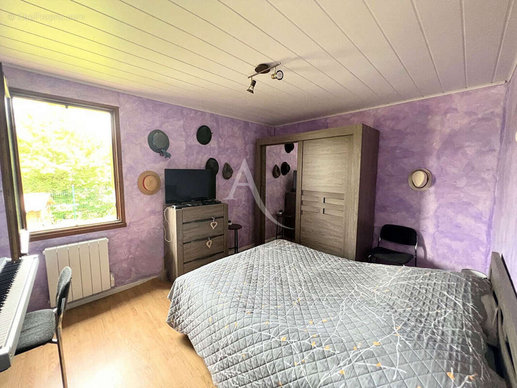 Maison à VIRE-SUR-LOT