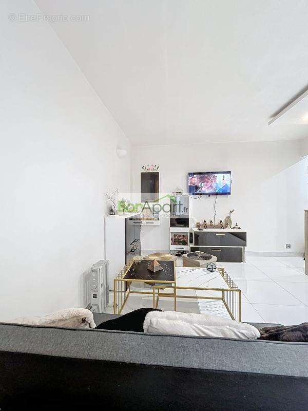 Appartement à ROSNY-SOUS-BOIS