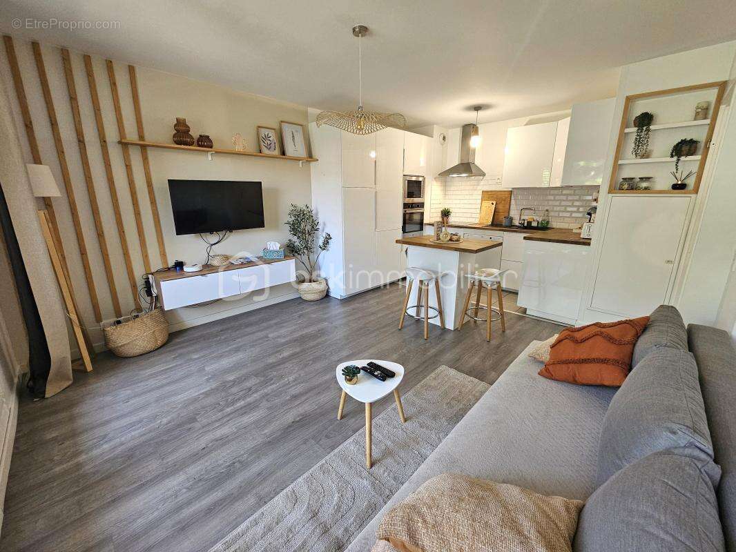 Appartement F2 44m² à 300m du RER DPE C balcon OUEST parking - photo 6