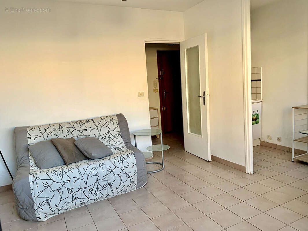 Appartement à MARSEILLE-5E