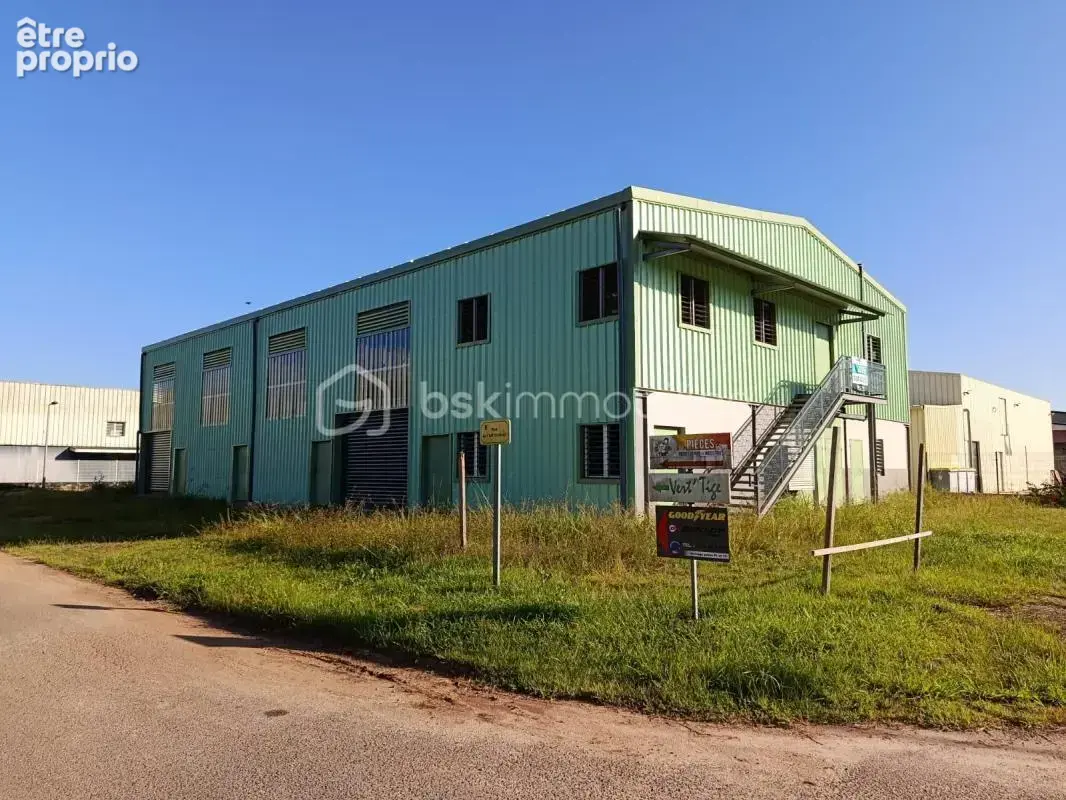 Appartement à REMIRE-MONTJOLY