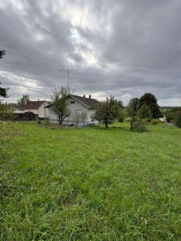 Maison à BEAUJEU-SAINT-VALLIER-PIERREJUX-ET-QUITTEUR