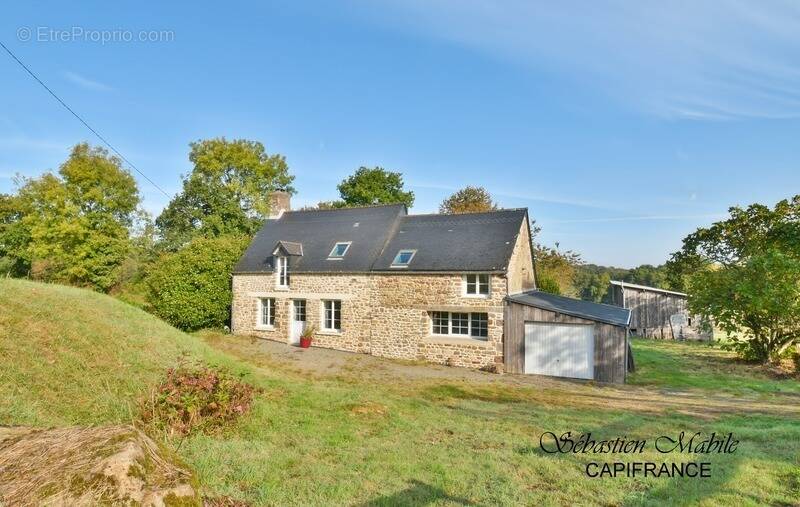 Maison à ROZ-SUR-COUESNON