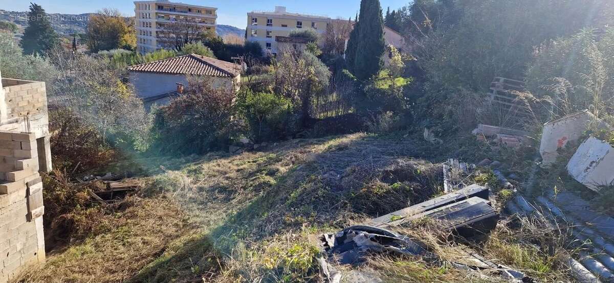 Villa contemporaine à terminer – 165 m² sur 765 m² de terrain à Grasse - photo 2