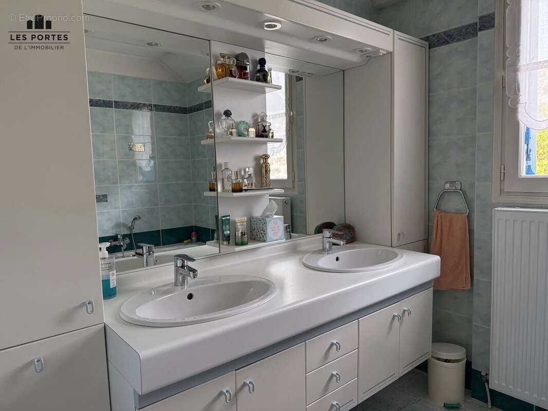 Maison à COURDIMANCHE-SUR-ESSONNE