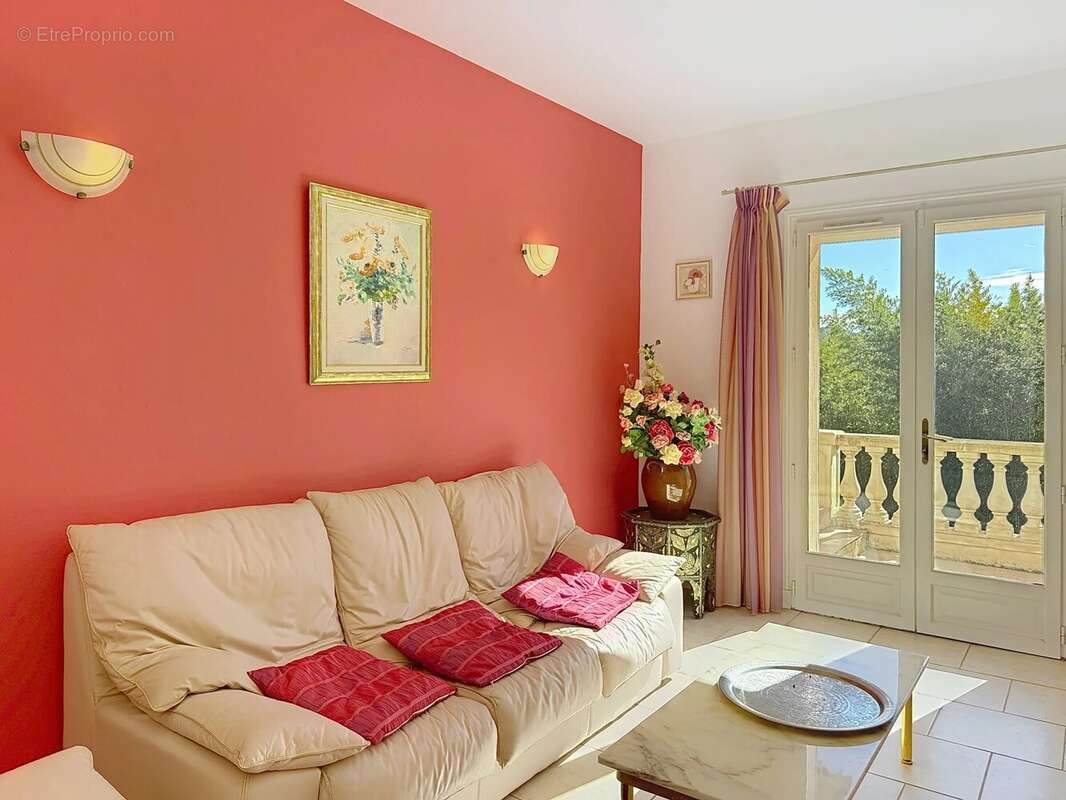 Maison à LES ADRETS-DE-L'ESTEREL