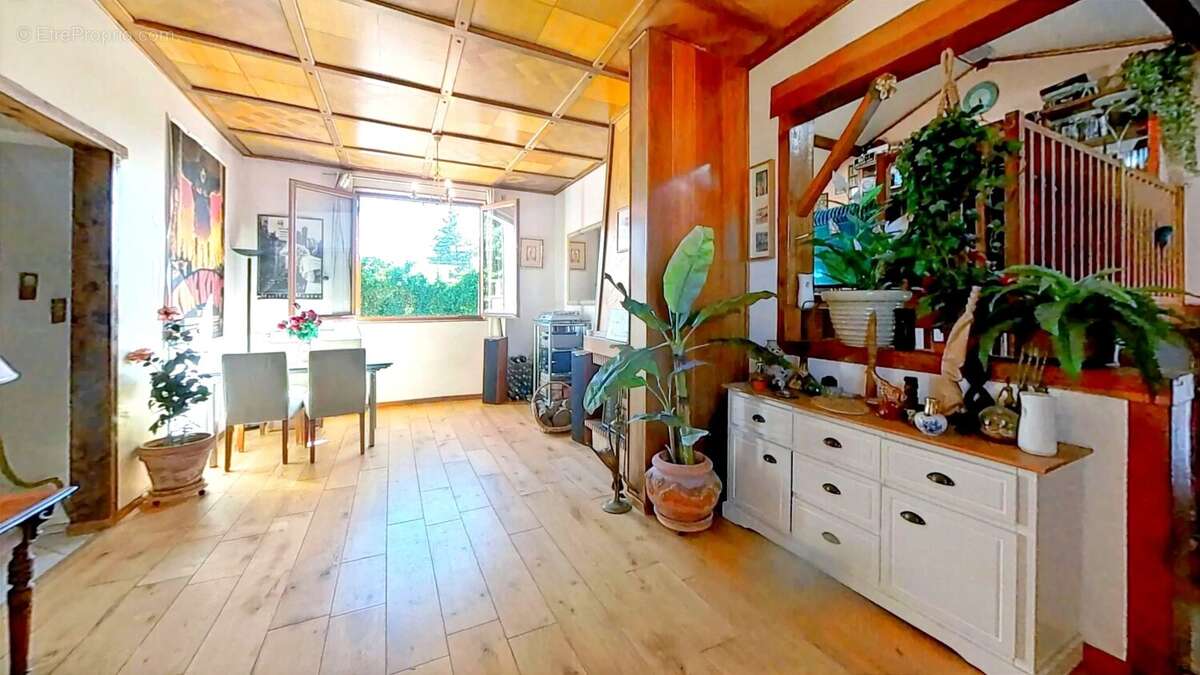 Maison à PONTAULT-COMBAULT