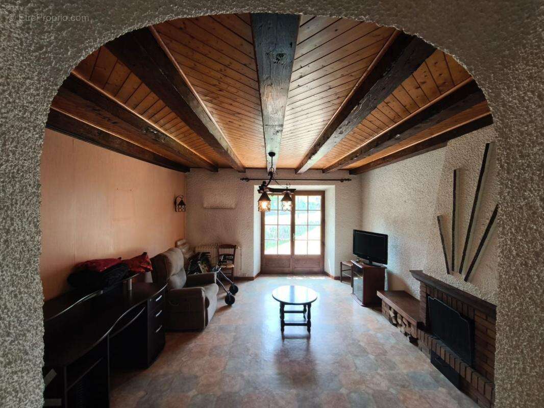 Maison à GRUFFY