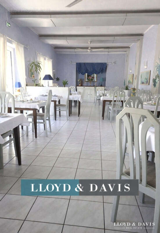 Commerce à GUECELARD