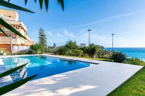Appartement 86 m² à Roquebrune-Cap-Martin  - photo 2