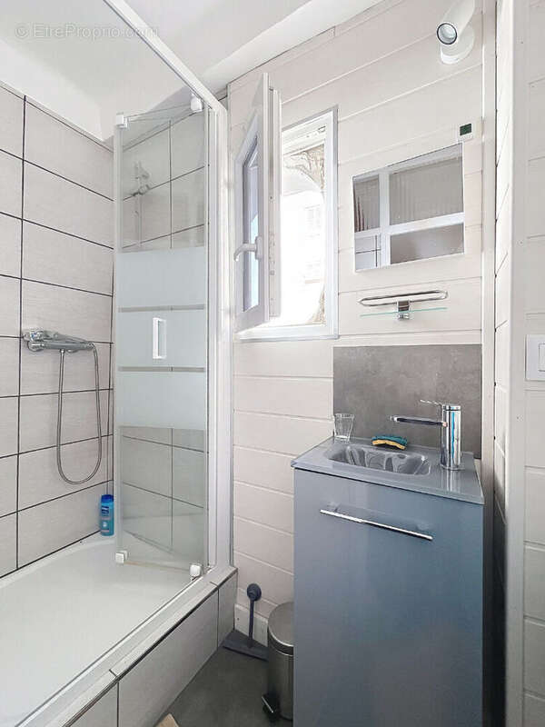 Appartement à SAINT-ETIENNE-DE-TINEE