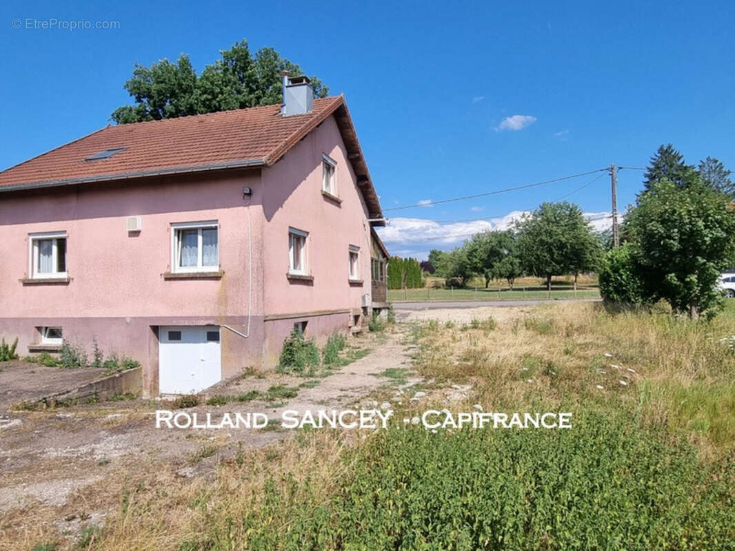 À VENDRE – Maison familiale T5 avec plus de 3 000 m² de terrain  FROTEY LES LURE (70) - photo 17