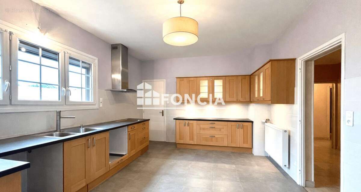 Maison à CASTELGINEST